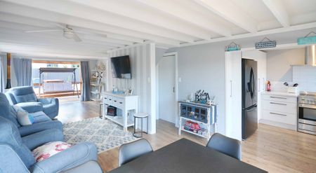 Modern Beachside Living - 3-Bedroom Home in Waikuku Beach - Photo 2