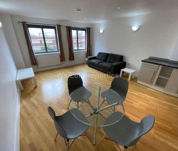 Lake House, Castlefield, M15 - Photo 3