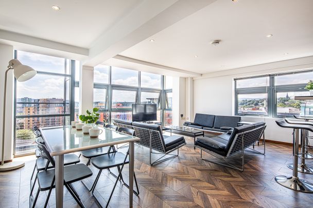 7 Bedroom Apartment - Photo 1