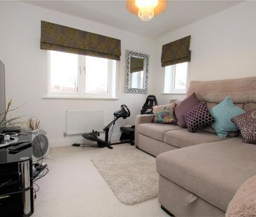 4 bedroom detached house to rent - Photo 1