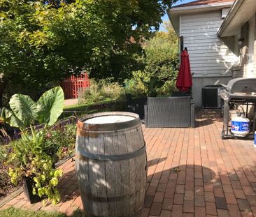 For Lease - 1088 Pearson Drive Unit# Upper, Oakville, Ontario - Photo 3