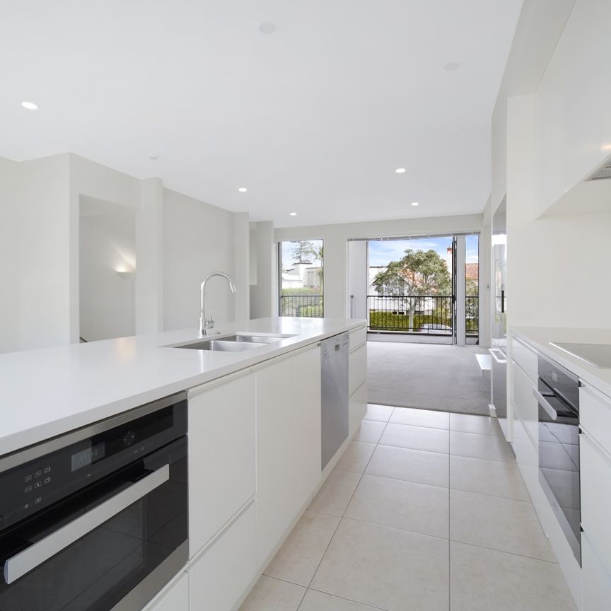 Upmarket Three-Bedroom Home Parnell - Photo 1