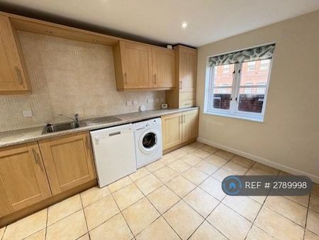 2 bedroom flat to rent - Photo 5