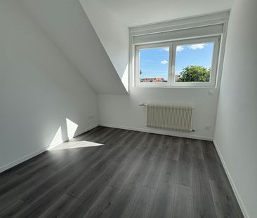 Location Appartement 3 pièces 62m² COUDEKERQUE BRANCHE 59210 - Photo 2
