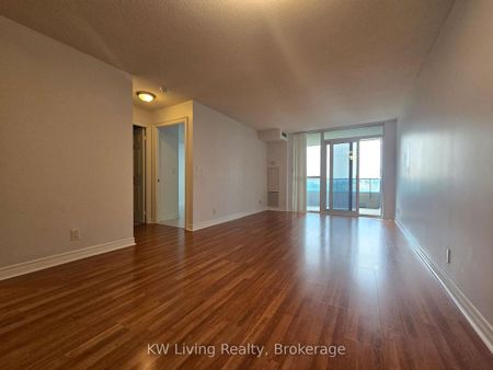 33 Cox Boulevard condo — Markham, ON (1-Bedroom) - 1 Bedroom - Photo 2