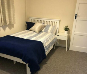 4 bedroom terraced house to rent - Photo 5