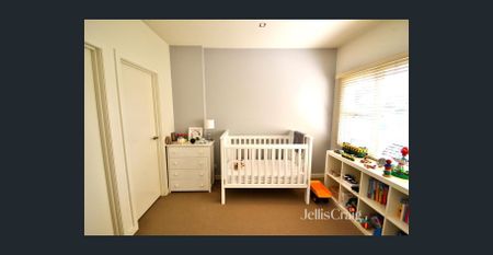 Three Bedroom Townhouse - Photo 3