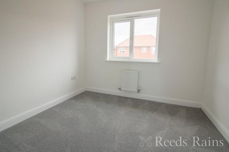 3 bedroom detached house to rent - Photo 2