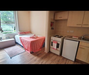 Studio Flat, Willesden Green, NW2 - Photo 5