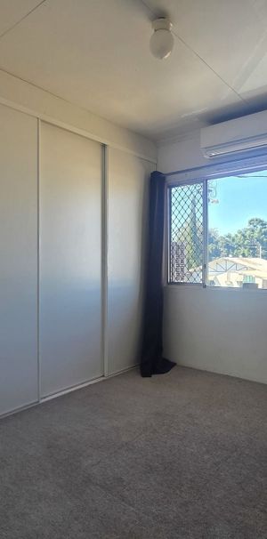 1 Bedroom Parkside Unit - Photo 1