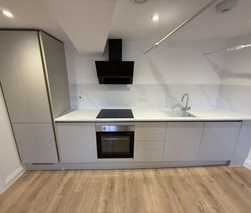 1 bedroom Flat To Let - Photo 4