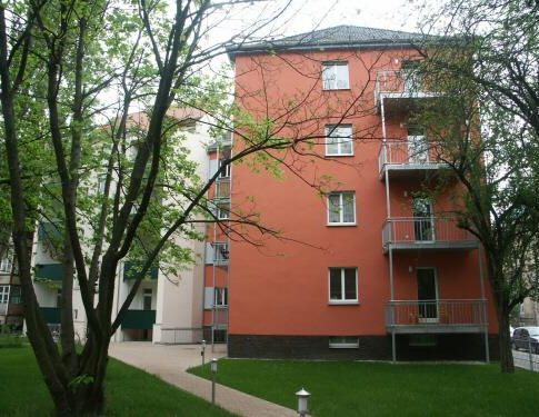 Ruhig gelegene, sanierte 3-Zimmerwohnung mit Balkon! - Photo 1