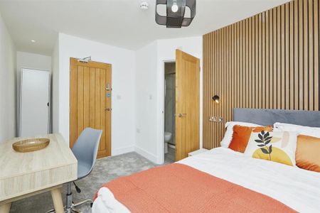 1 bedroom in a house share to rent - Photo 3