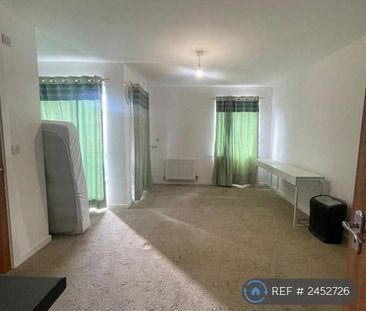 1 bedroom in a house share to rent - Photo 6