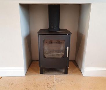 3 bedroom detached bungalow to rent - Photo 2