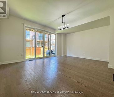 45 Fancamp Drive, Vaughan, Ontario L6A4Z1 - Photo 4