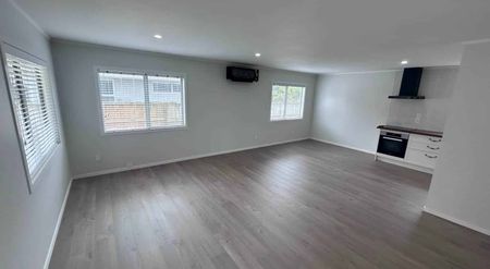 Newly Renovated Family Living - Photo 4