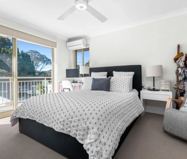 Designer style and boutique tri level townhouse - Photo 6