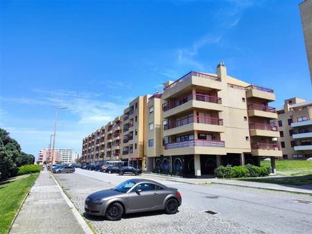 3 room luxury Apartment for rent in Praia (Leca da Palmeira), Matosinhos, Distrito do Porto - Photo 3