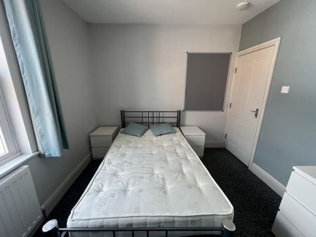 Earle Street, The Groves - P10496 - Photo 4