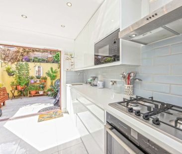 York Road, TW10, London - Photo 6