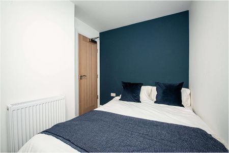 3 bedroom flat to rent - Photo 4