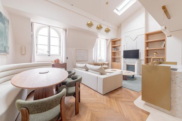 Appartement • Paris 1er - Photo 1