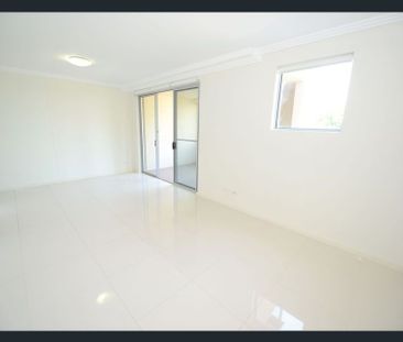 2/5-7 Fig Tree Avenue Telopea - Photo 1