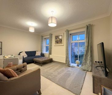 4 bedroom terraced house to rent - Photo 1