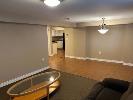 For Lease - 85 Child(Lower) Drive, Aurora, Ontario - Photo 2