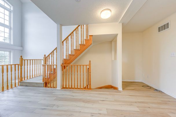 For Lease - 5260 Mcfarren Boulevard Unit# 102, Mississauga, Ontario - Photo 1