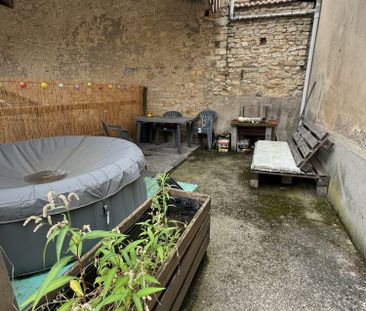 Location Appartement 3 pièces 80m² LUNEVILLE 54300 - Photo 4