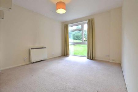 Lyonsdown Road, New Barnet, Hertfordshire, EN5 - Photo 4