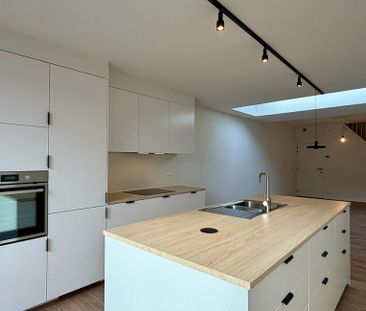 Woning te huur in Kortrijk voor € 995 met 2 slaapkamers - Foto 3
