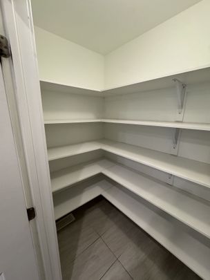 For Lease - 914 Alvarez Lane, Leitrim, Ontario - Photo 1