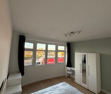 Room in a Shared House, North Circular Road, NW10 - Photo 6