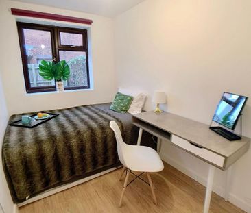 1 bedroom in a house share to rent - Photo 6