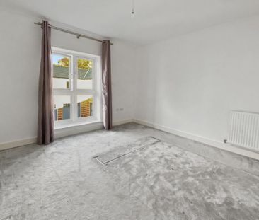 4 bedroom detached house to rent - Photo 5