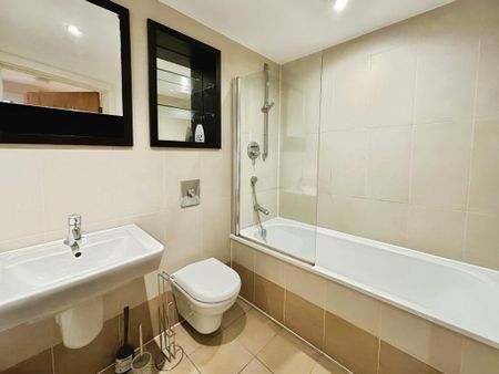 1 bedroom flat to rent - Photo 5