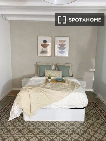 barcelona, Catalonia 08001 - Photo 5