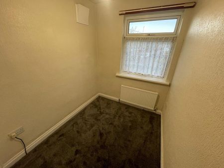 3 bedroom detached house to rent - Photo 4