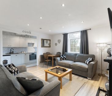 2 bedroom terraced house to rent - Photo 2