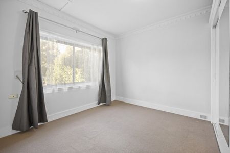 Comfortable Living in Ballarat East - Photo 4