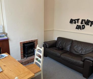 3 Bed Terraced House, Dunton Street, LE3 - Photo 4