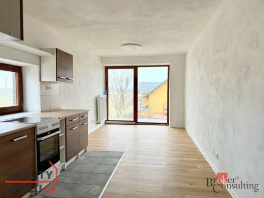 Pronájem bytu 2+kk 45 m - Fotografie 1