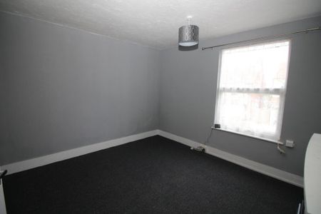 1 bedroom maisonette to rent - Photo 2