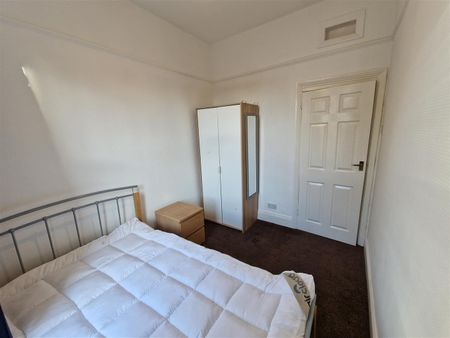 3 bed flat to rent in Stannington Place, Heaton, NE6 - Photo 5