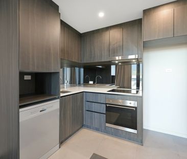 Charming 1-Bedroom House in the Heart of Belconnen - Photo 4