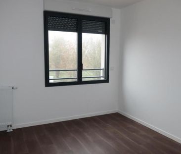 VERSON, appartement F3 65 m2 - Photo 2
