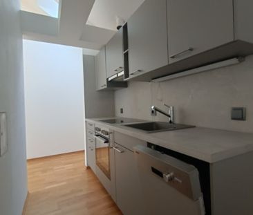 2-ZIMMER-DACHGESCHOSS-WOHNUNG - NÄHE MATZLEINSDORFER PLATZ - Photo 2